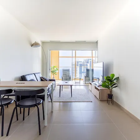 Апартаменты Intempo By Holuxe - 154 - 15th Floor Бенидорм